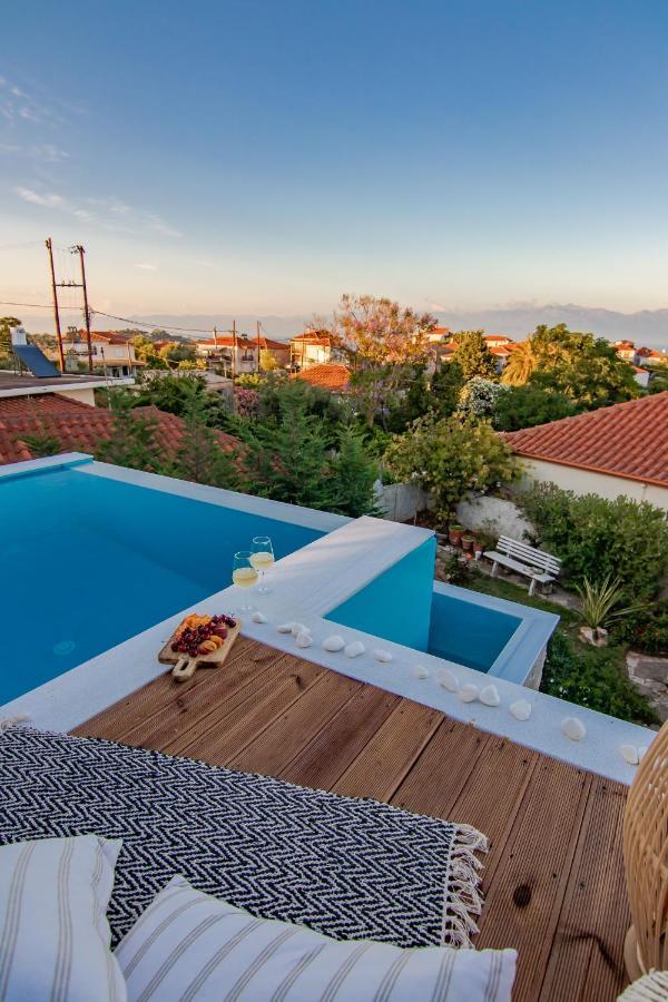 Georgianna'S Suite With Private Pool , 'Blank Suite' Charokopio Bagian luar foto
